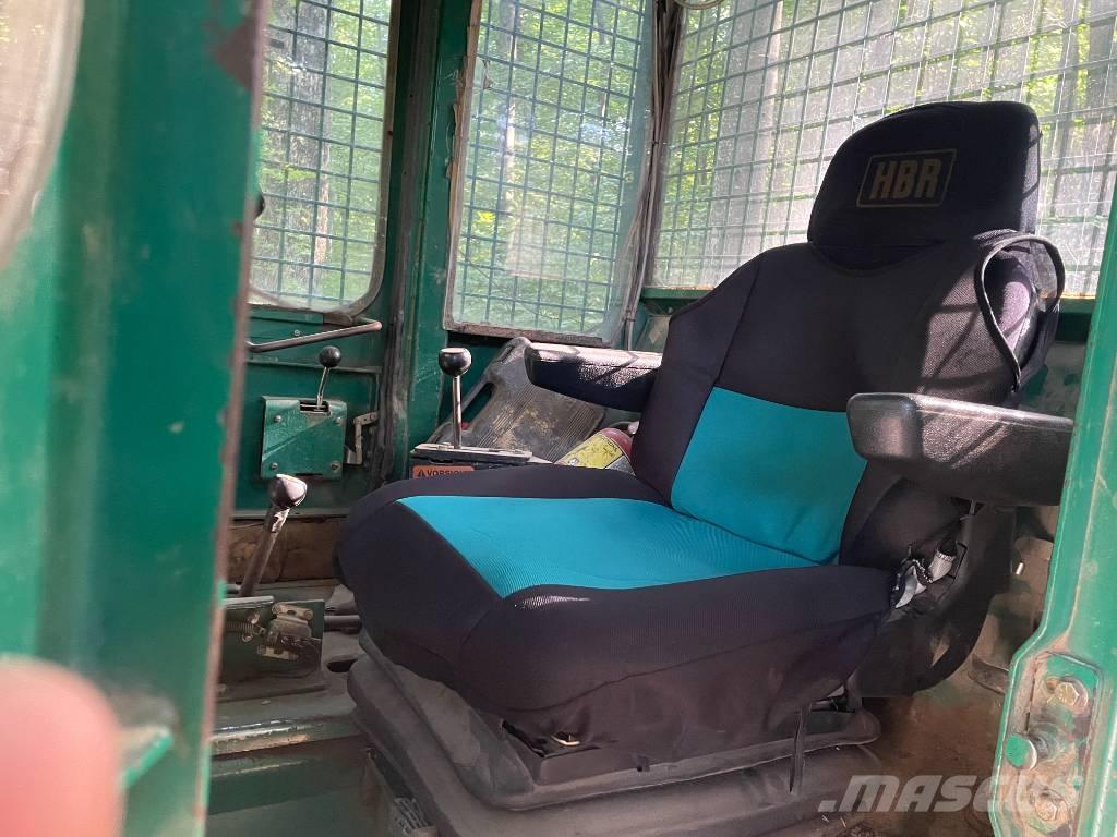 Timberjack 240C Väljaveotraktorid