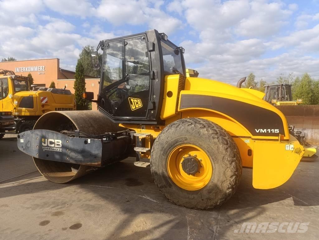 JCB Vibromax VM 115 Ühe trumliga rullid