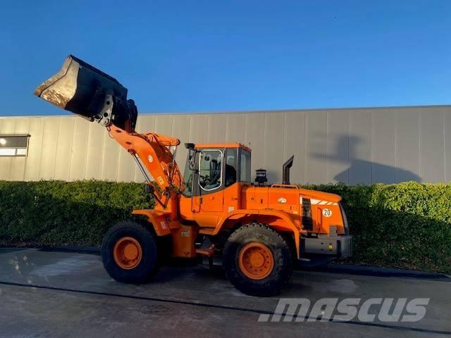 Doosan DL 200 Rataslaadurid