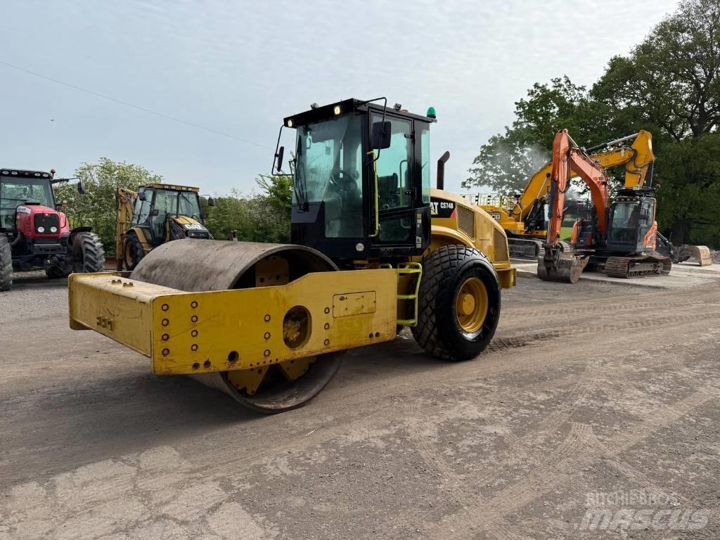 CAT CS 74 B Ühe trumliga rullid