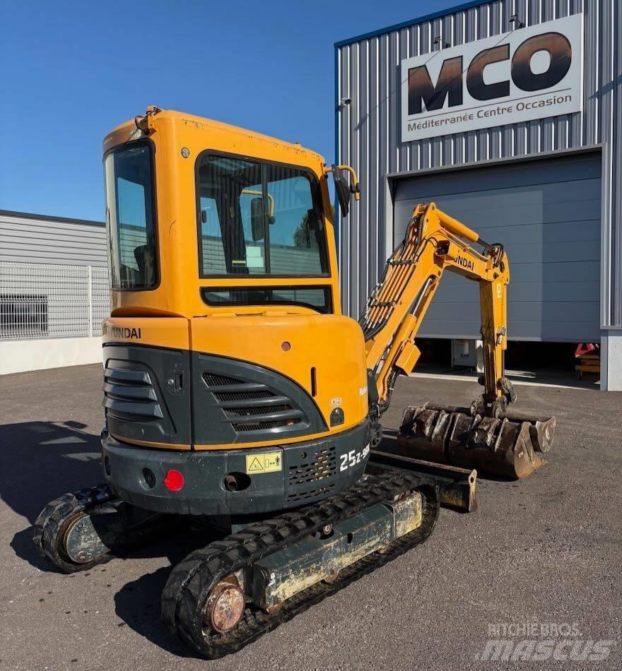 Hyundai R25Z-9 AK Miniekskavaatorid < 7 t