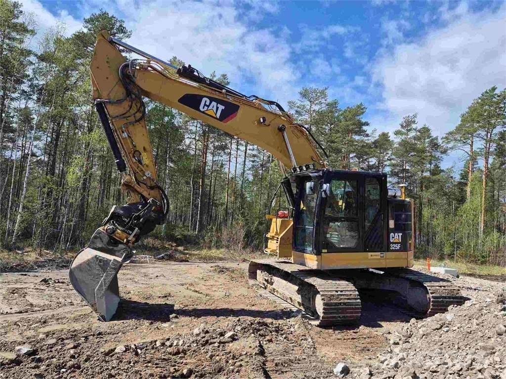 CAT 325FLCR Roomikekskavaatorid