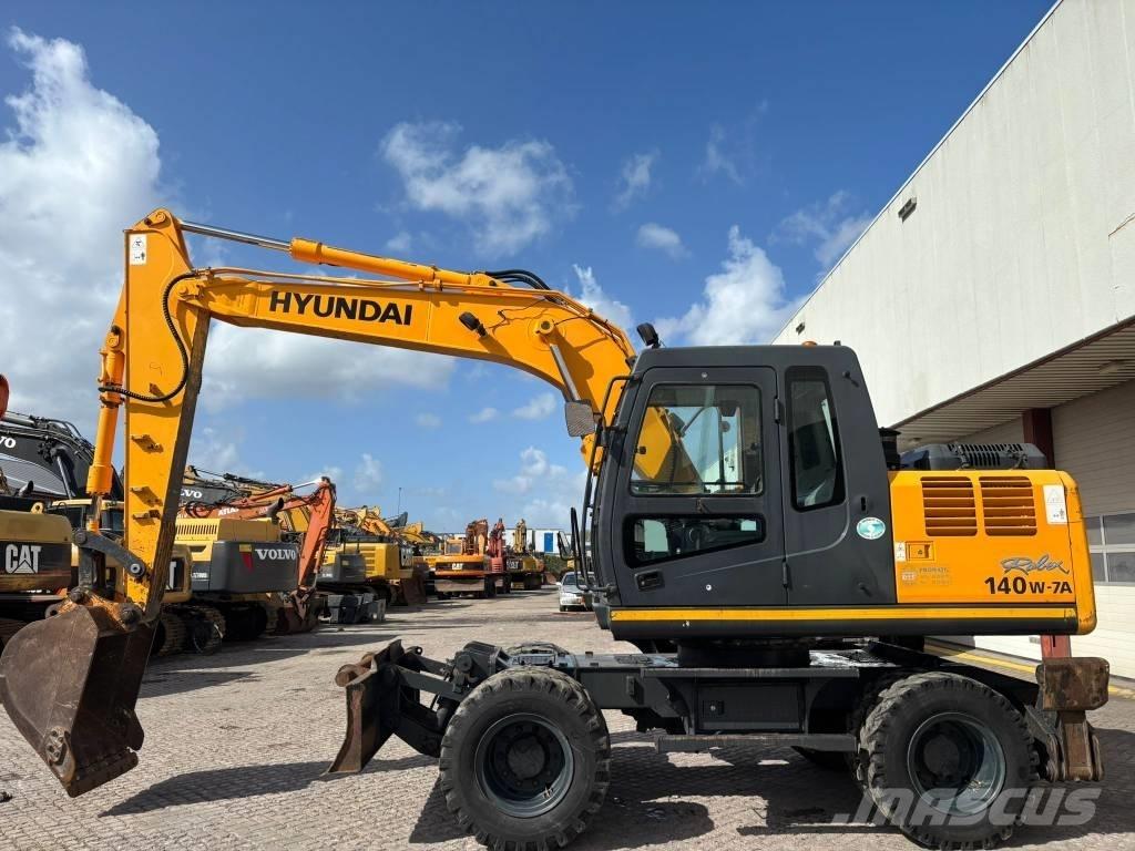 Hyundai 140W-7A Ratasekskavaatorid