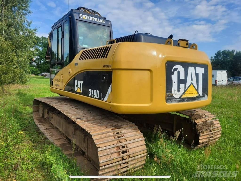 CAT 319 Roomikekskavaatorid