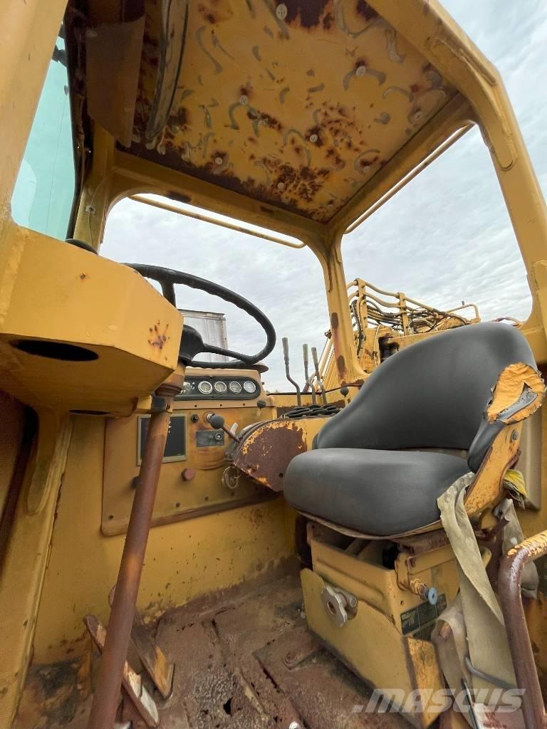 CAT 615 C Kaabitsad
