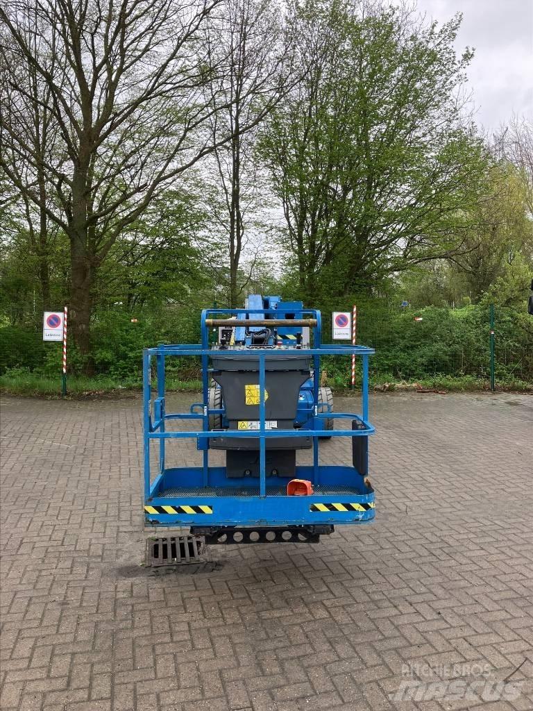 JLG E 450 AJ Iseliikuvad poomtõstukid