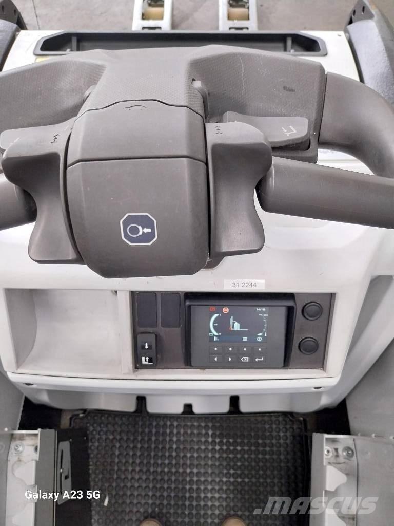 UniCarriers PLR200 Platvormiga alusesiirdaja