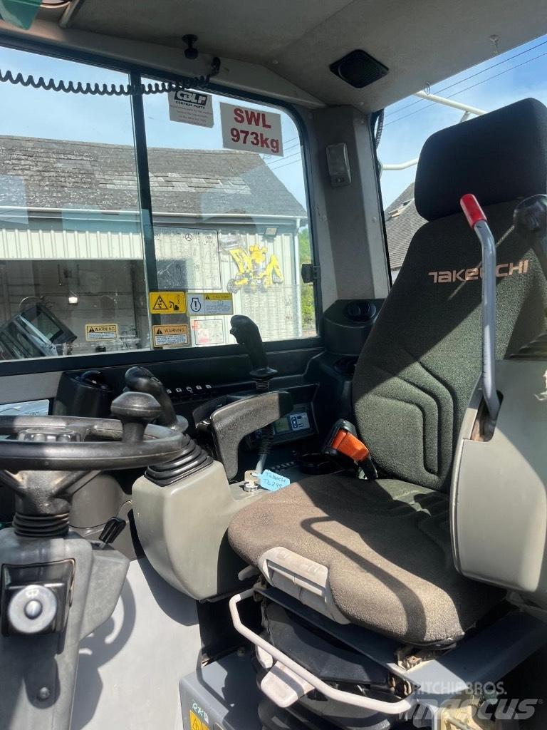 Takeuchi TB 295 W Ratasekskavaatorid