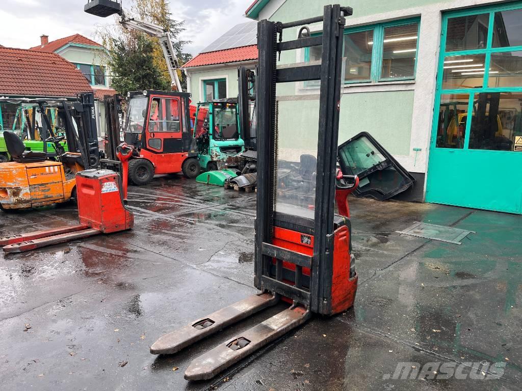 Linde L12 /379/  V-4229 Platvormiga virnastajad