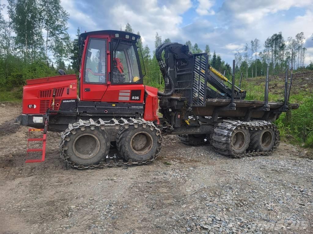 Komatsu 835 Forwarderid