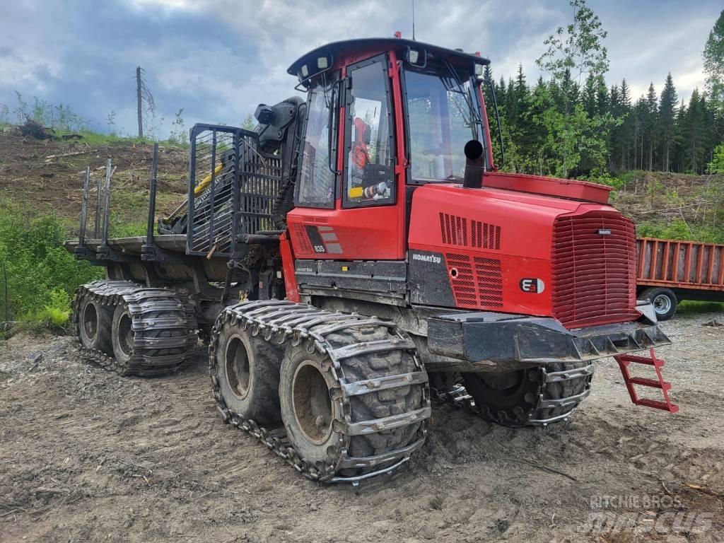 Komatsu 835 Forwarderid