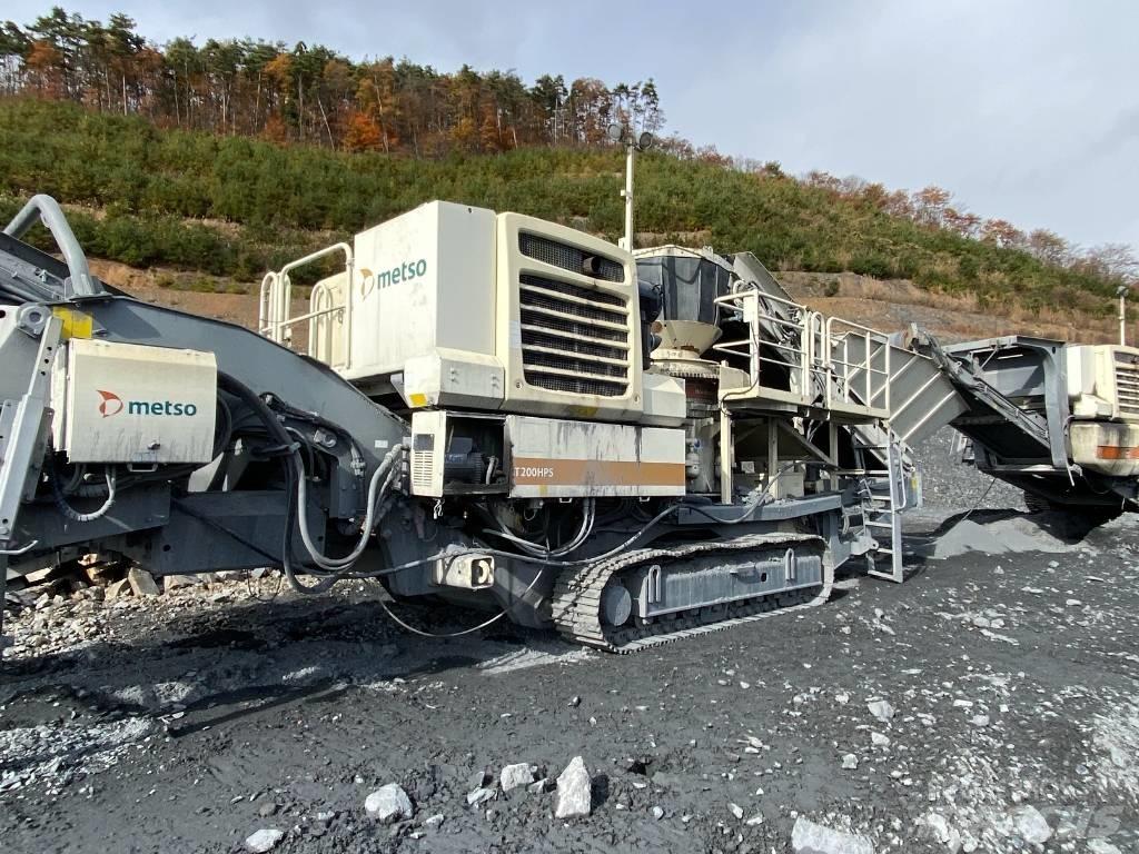 Metso LT 200 HP S Iseliikuvad purustid