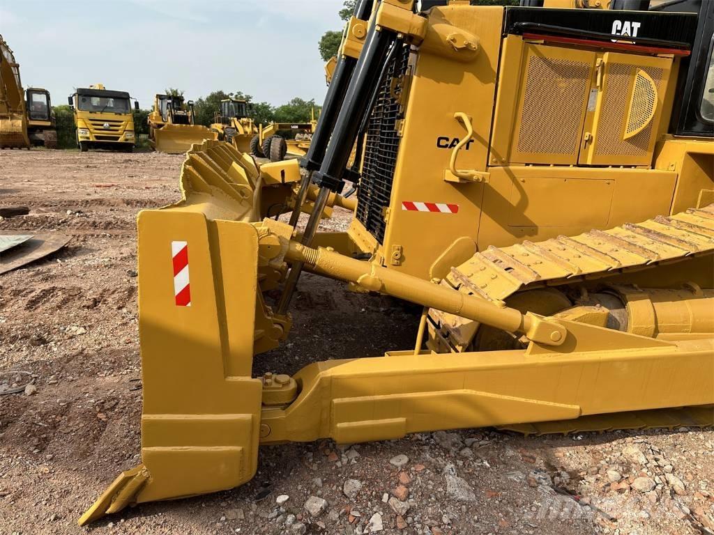 CAT D 7 R Buldooserid