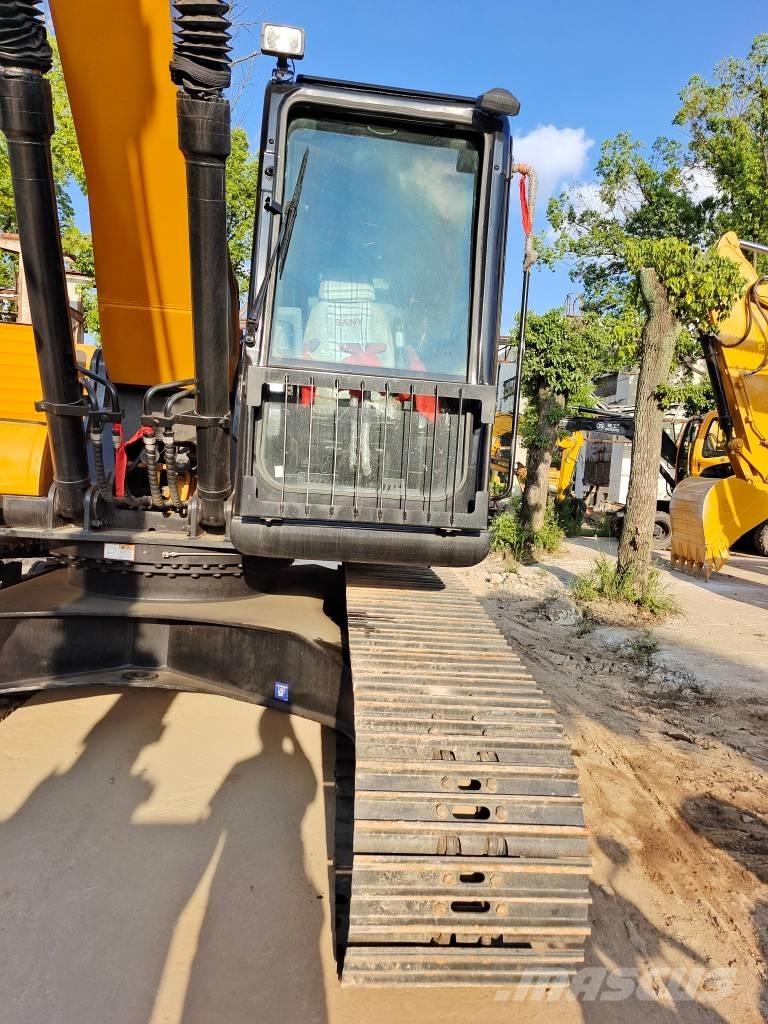 Sany SY 215 C Roomikekskavaatorid