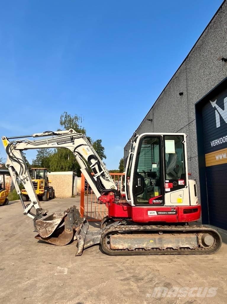 Takeuchi TB 257 FR Miniekskavaatorid < 7 t