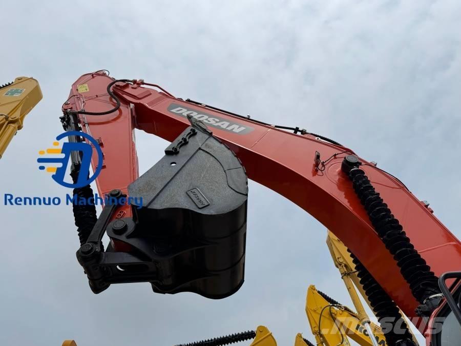 Doosan DX 340 Roomikekskavaatorid