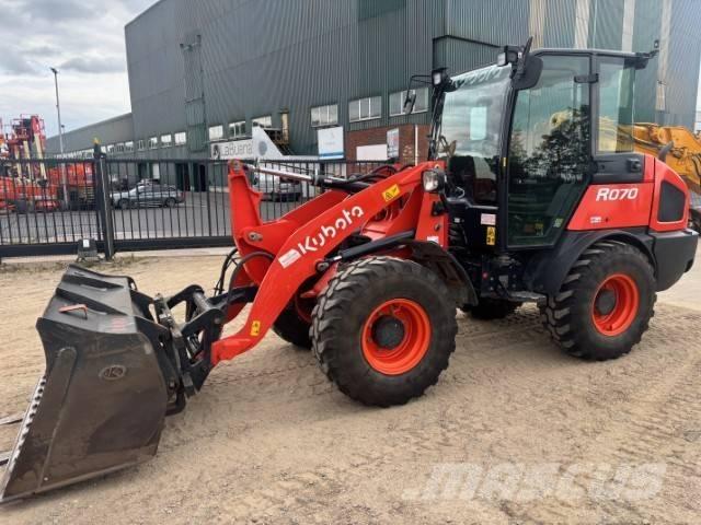 Kubota R 070 Rataslaadurid