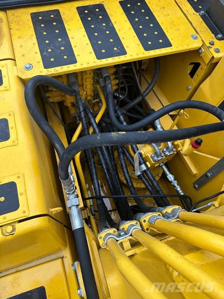 Komatsu PC 200-8 Roomikekskavaatorid