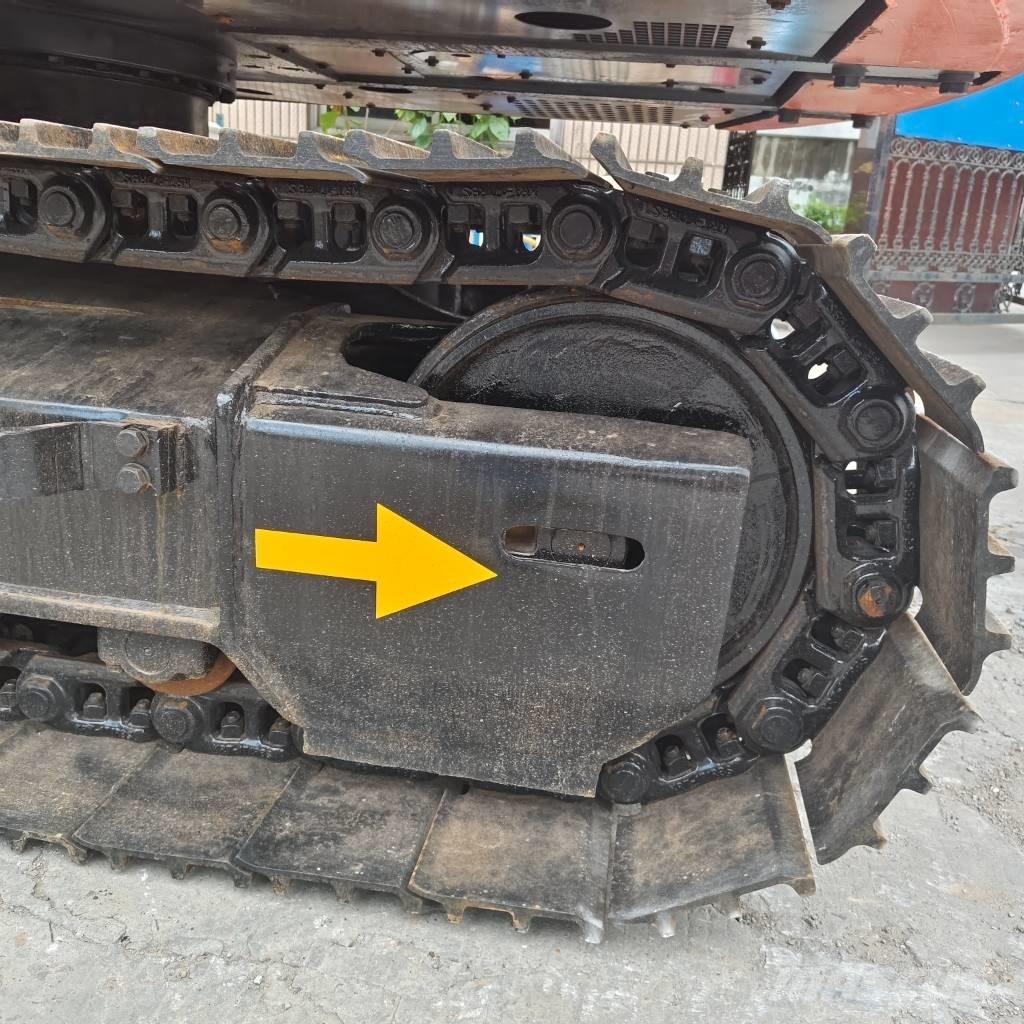Hitachi ZX 120 Roomikekskavaatorid