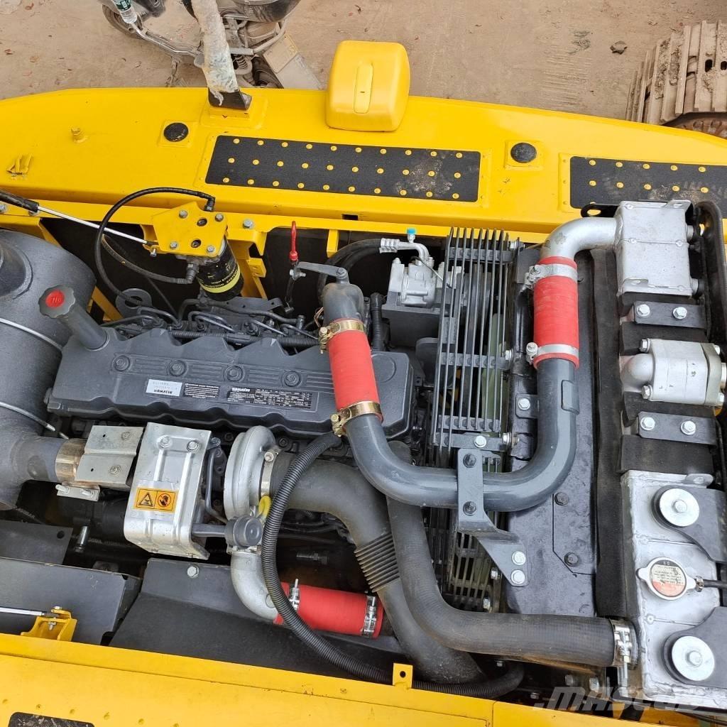 Komatsu PC 220-7 Roomikekskavaatorid