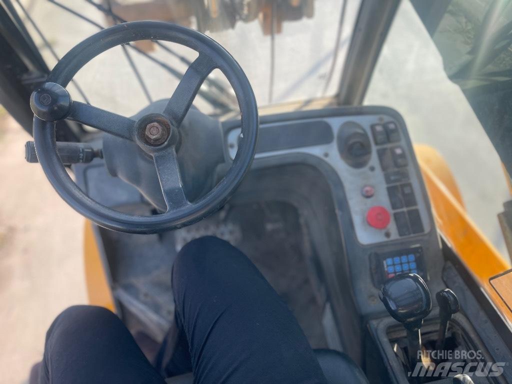 JCB TLT 30 D 4x4 Teleskooplaadurid