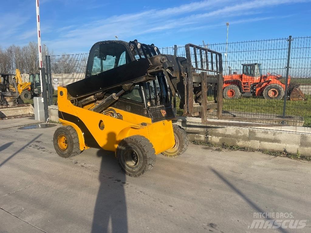 JCB TLT 30 D 4x4 Teleskooplaadurid