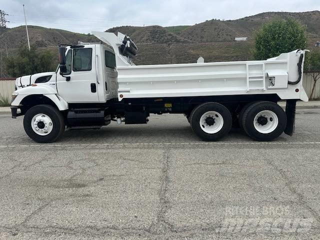 International 7400 Kallurid