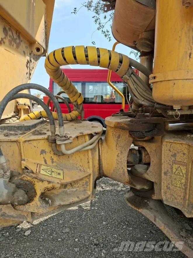 Volvo A 25 D Liigendraamiga pinnaseveokid