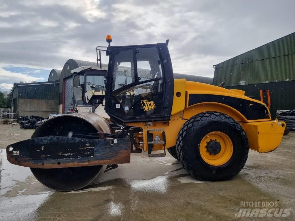 JCB Vibromax VM 146 Pinnasetihendajad