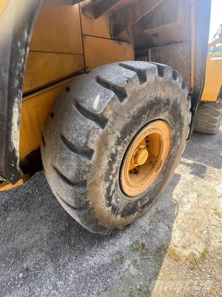 Volvo L180F Rataslaadurid