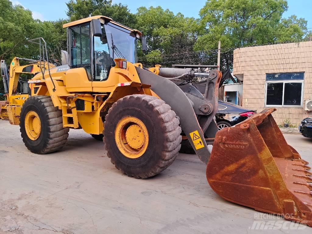 Volvo L 120 Rataslaadurid