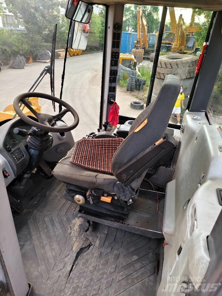 Volvo L 120 Rataslaadurid