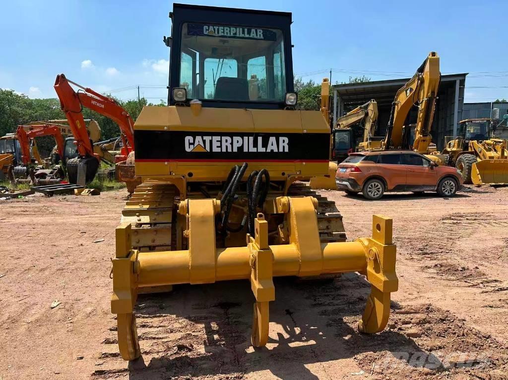 CAT D 6 G Buldooserid