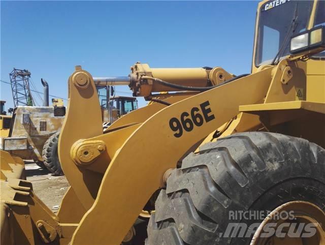 CAT 966 E Rataslaadurid