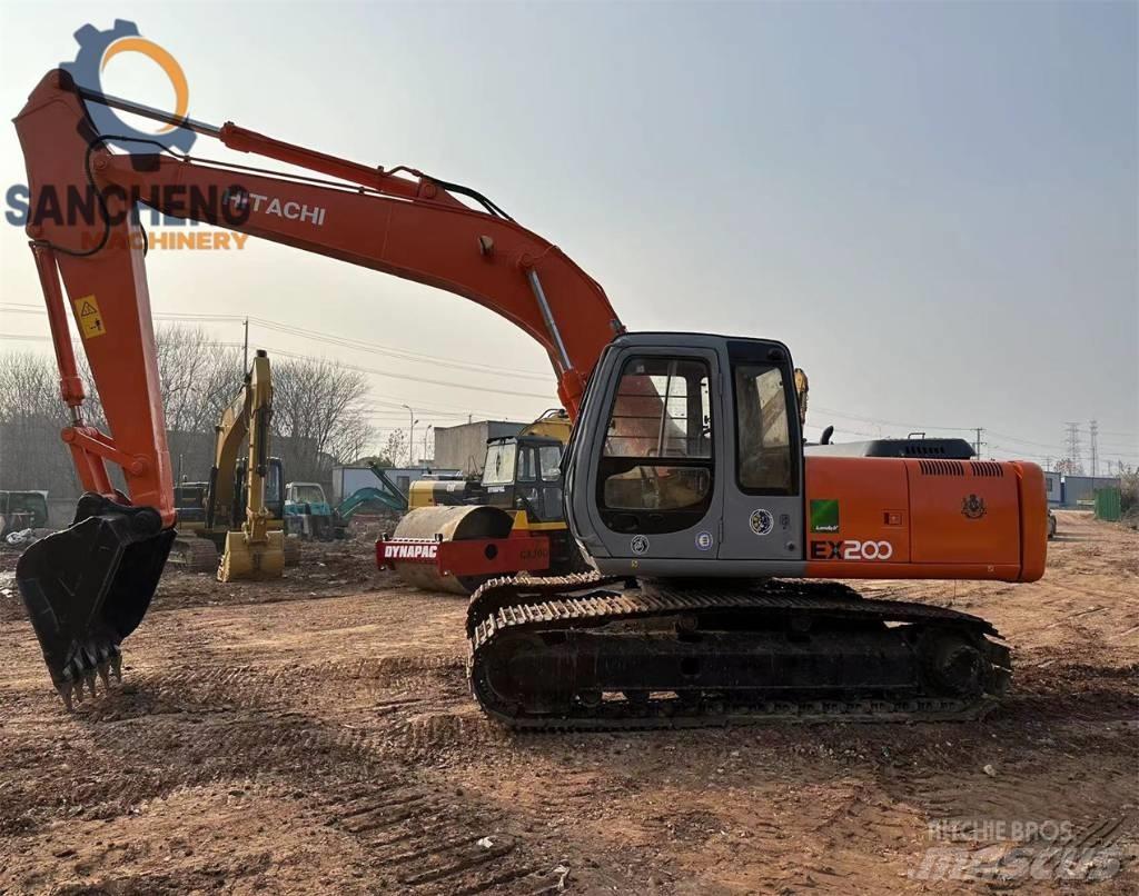 Hitachi EX 200 Roomikekskavaatorid