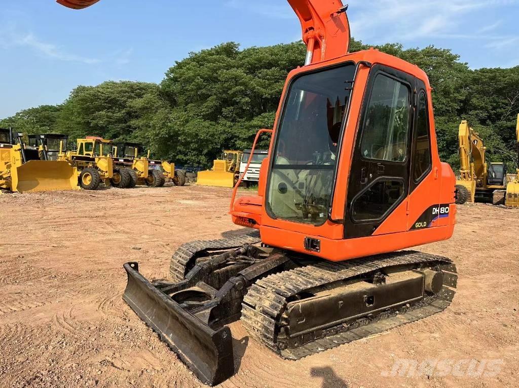 Doosan DH 80 Roomikekskavaatorid
