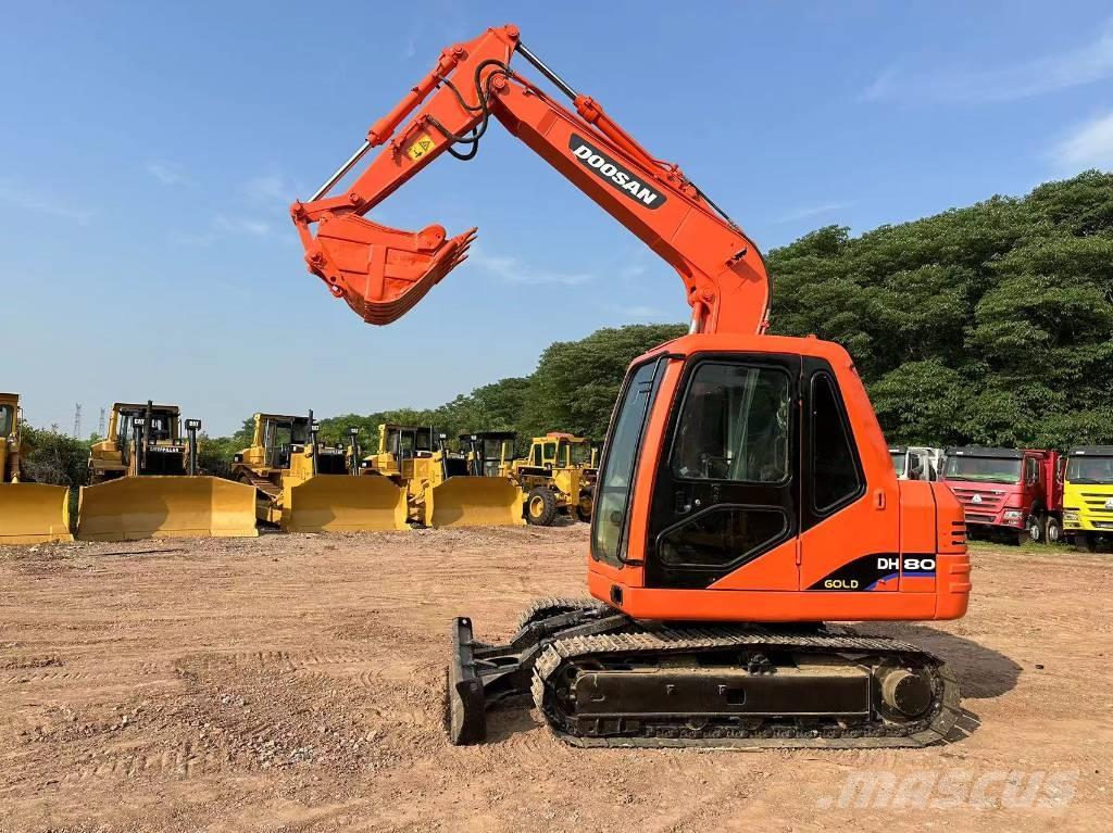 Doosan DH 80 Roomikekskavaatorid
