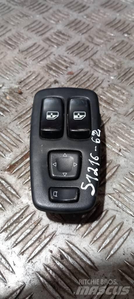 Scania R 440   1445793 Kabiinid
