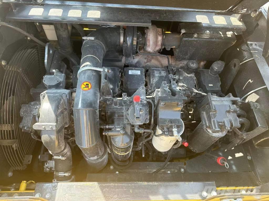 Komatsu PC 400 Roomikekskavaatorid