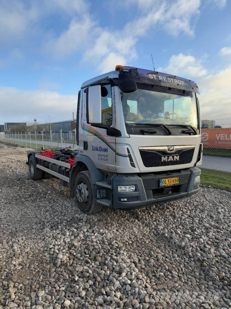 MAN TGM 15.290 Konksliftveokid
