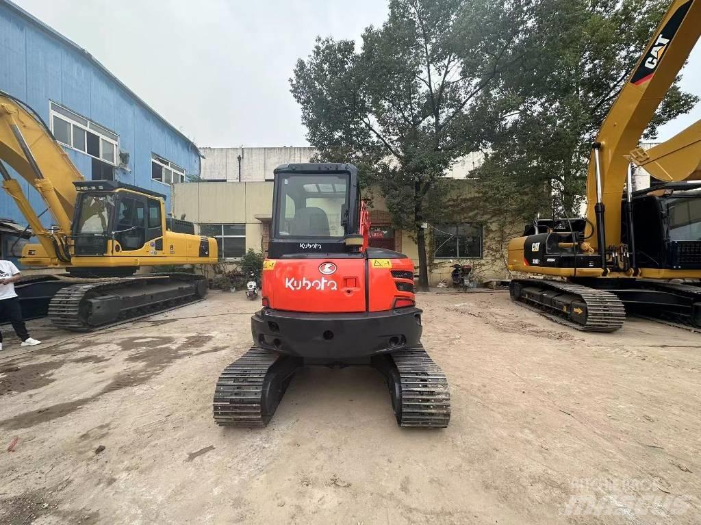 Kubota 163 Roomikekskavaatorid