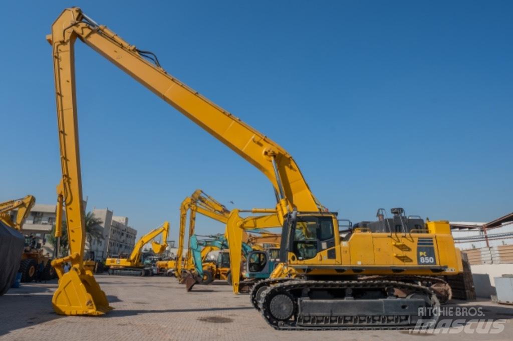 Komatsu PC850-8 R1 Roomikekskavaatorid