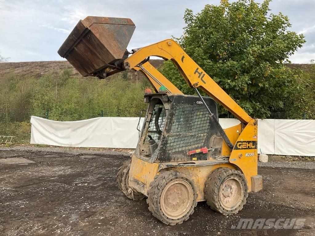 Gehl R 220 Kompaktlaadurid