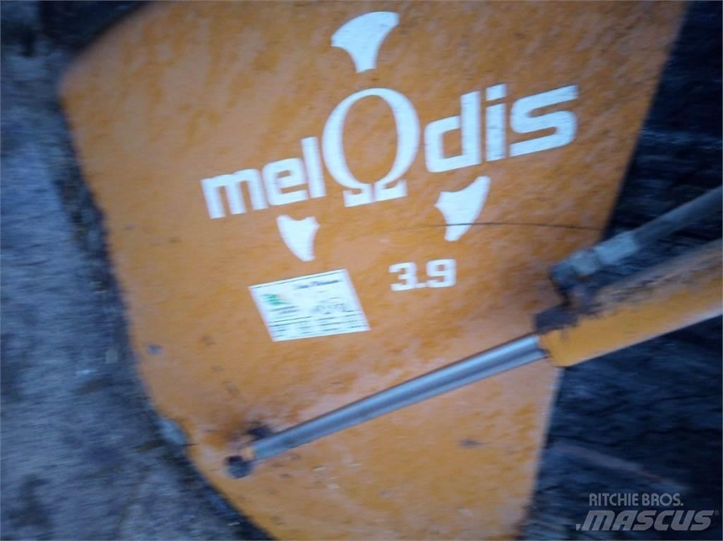 Emily Mélodie 3.9 Vibrokonveierid