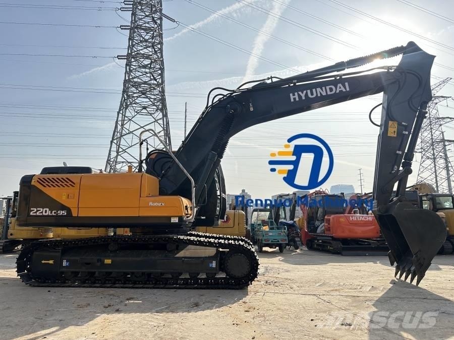 Hyundai R220LC-9S Roomikekskavaatorid