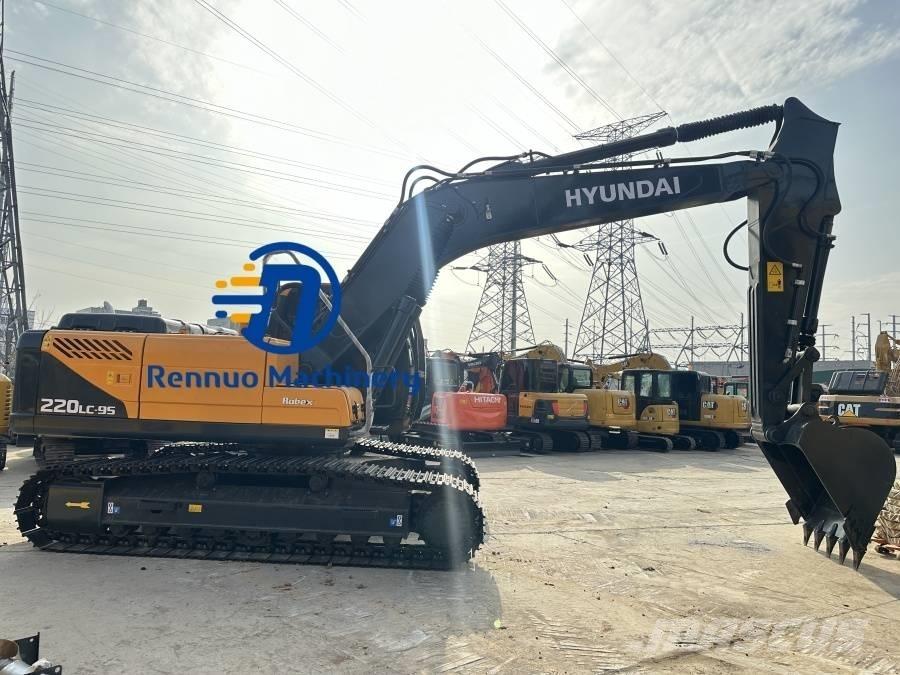 Hyundai R220LC-9S Roomikekskavaatorid