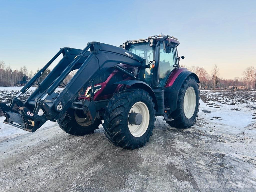 Valtra T 215 Active Traktorid