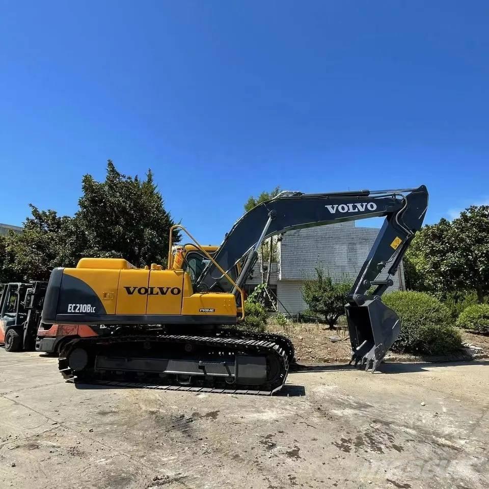 Volvo EC210B Roomikekskavaatorid