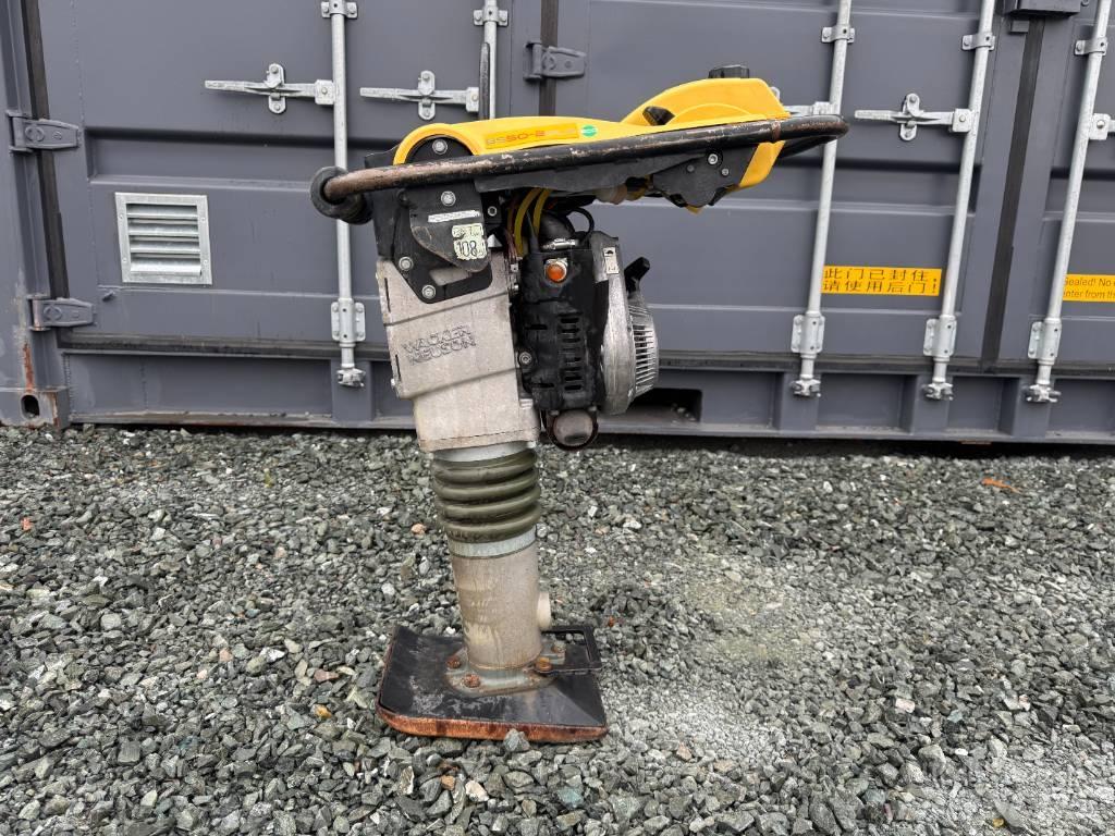 Wacker Neuson BS50-2 Vibroplaadid