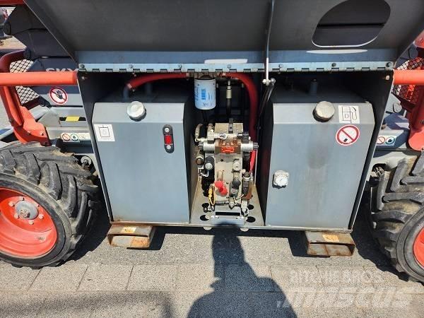 SkyJack SJ 6832 RT Käärtõstukid